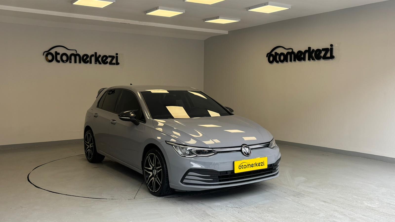 VOLKSWAGEN GOLF 14